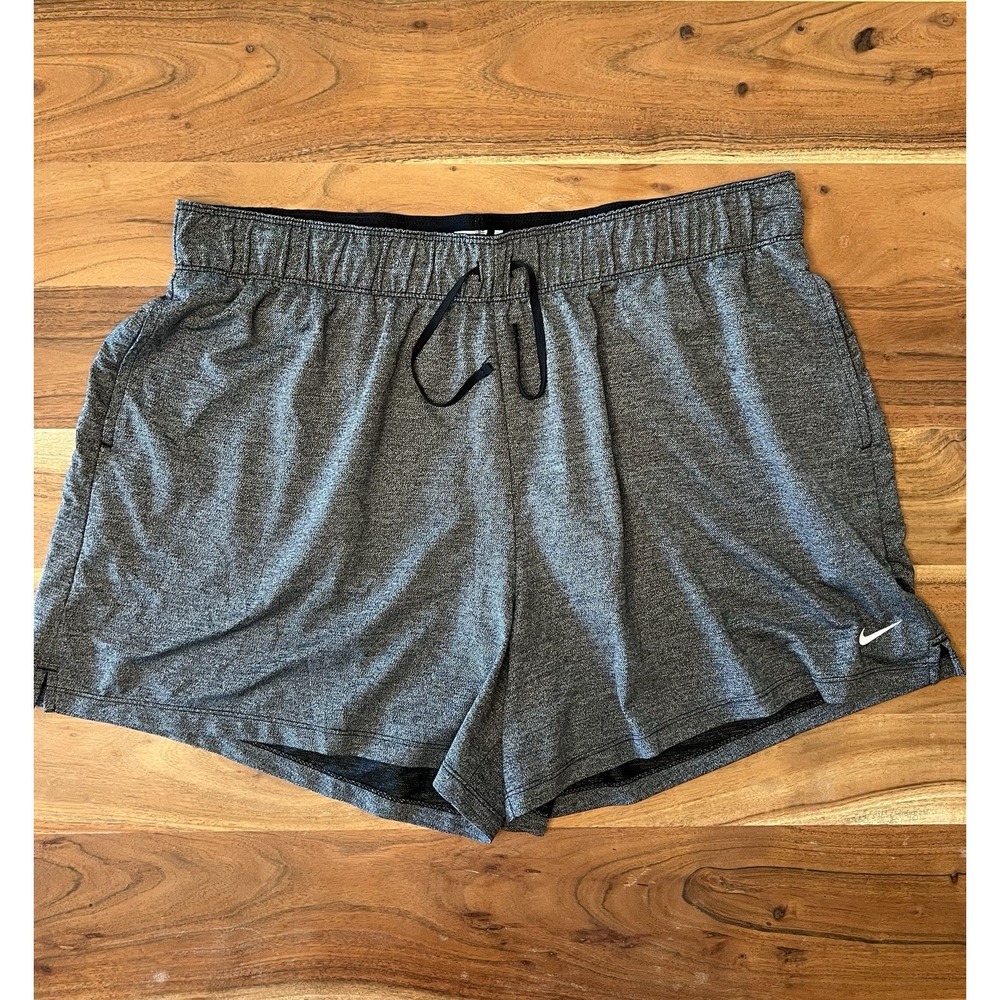 Nike Women's Dri-Fit Gray Training Gym Shorts with Pockets  1X
